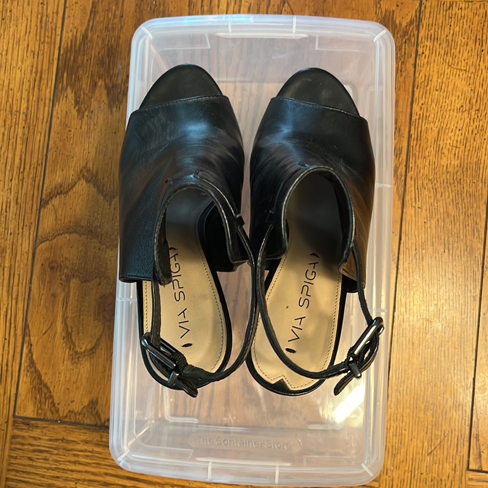 Black Via Spiga open toe bootie heels, size 7 - Picture 5 of 5